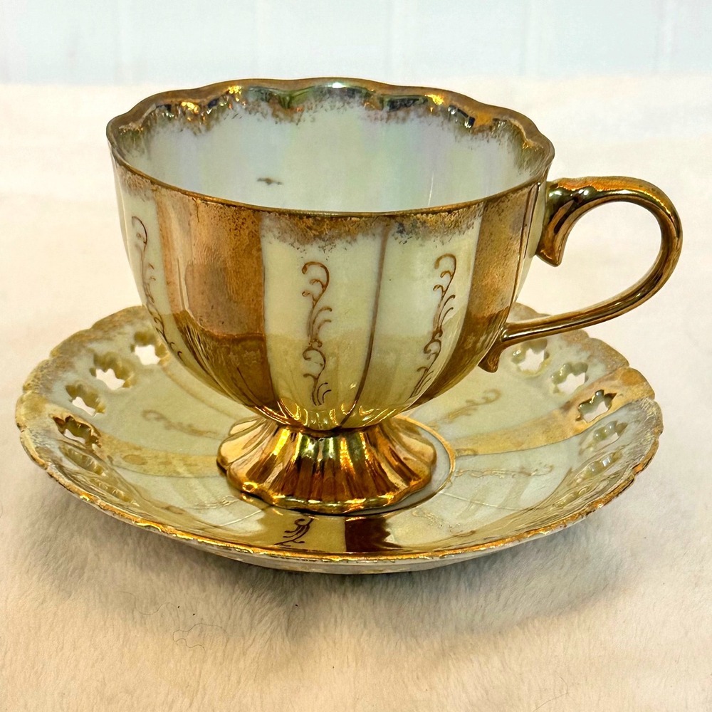 Enesco Teacup Saucer Set Vintage Gold Lusterware Japan Excellnt Reticulated Star